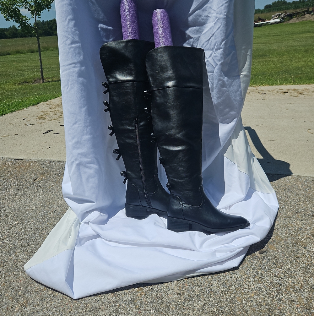 Shoe Dazzle Black Over-the-Knee Bow-Back Riding Boots